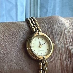 British H Samuel Vintage Thin Gold Women's Watch
